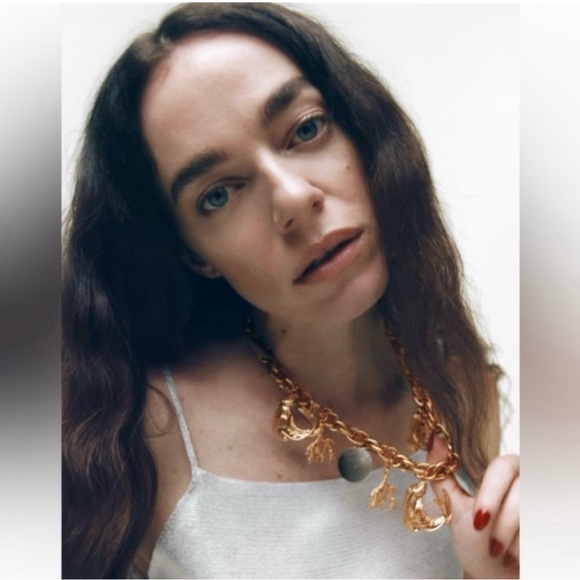 Zara necklace - Picture 4 of 4